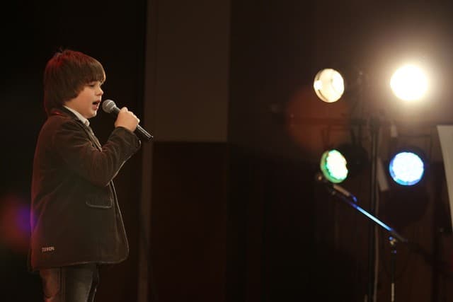 PIC 1