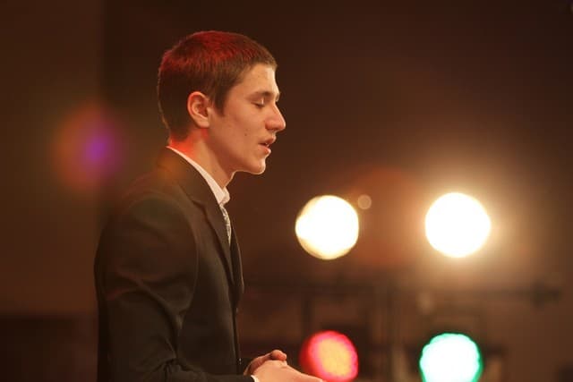 PIC 7